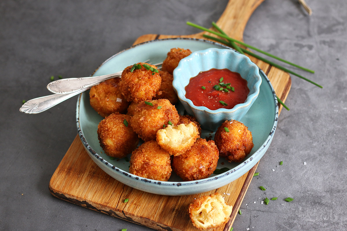 Fried Mac 'n' Cheese Balls | Bake to the roots