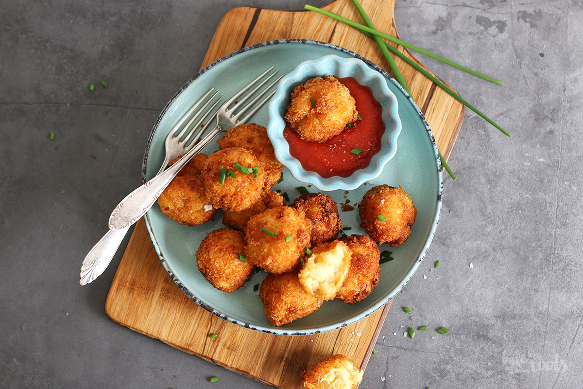 Fried Mac 'n' Cheese Balls | Bake to the roots