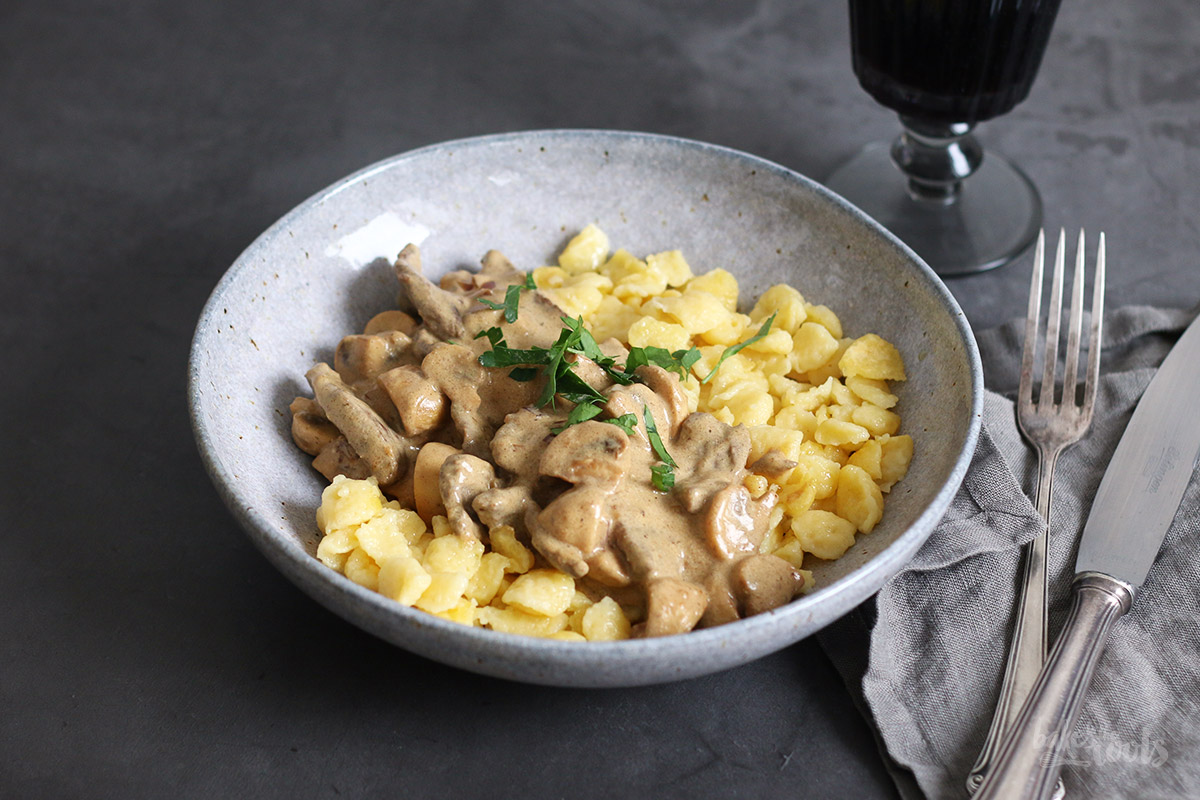 Rindergeschnetzeltes mit Knöpfle | Bake to the roots