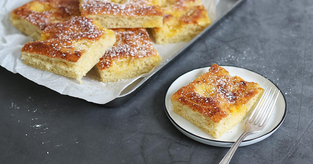 Einfacher Butterkuchen vom Blech (halbes Blech) | Bake to the roots