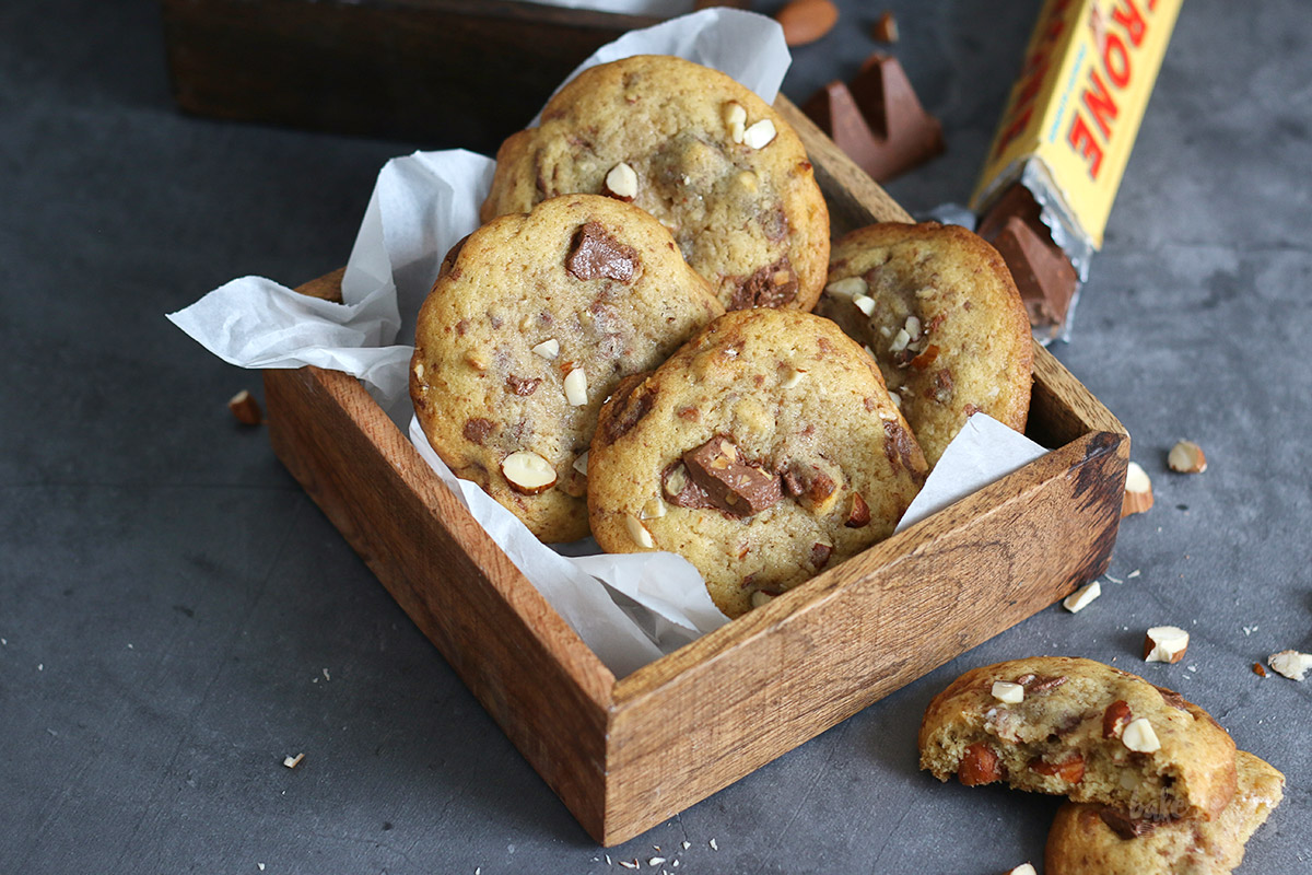 Toblerone Crunchy Almond Cookies | Bake to the roots
