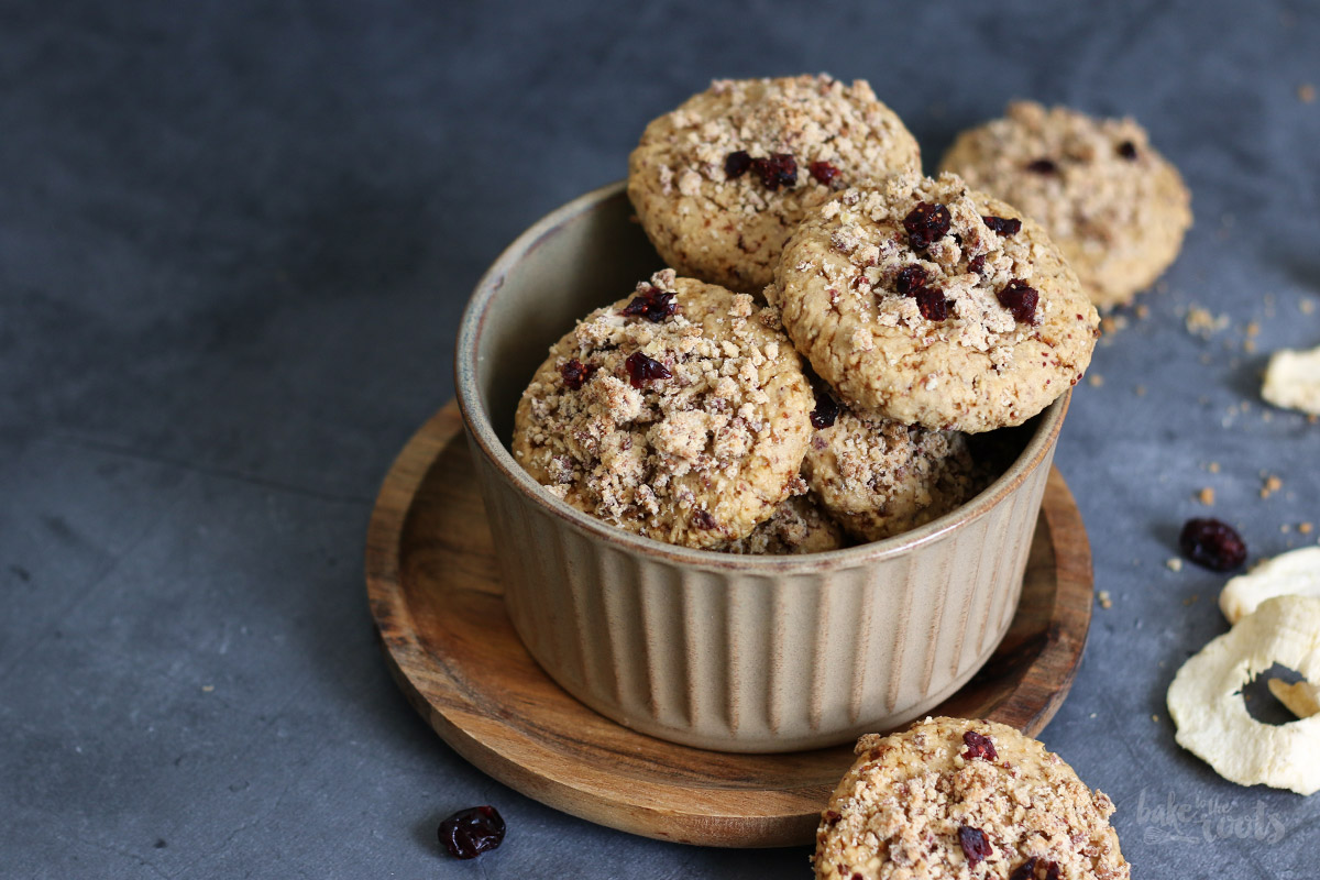 Apple & Cranberry Crumble Cookies | Bake to the roots