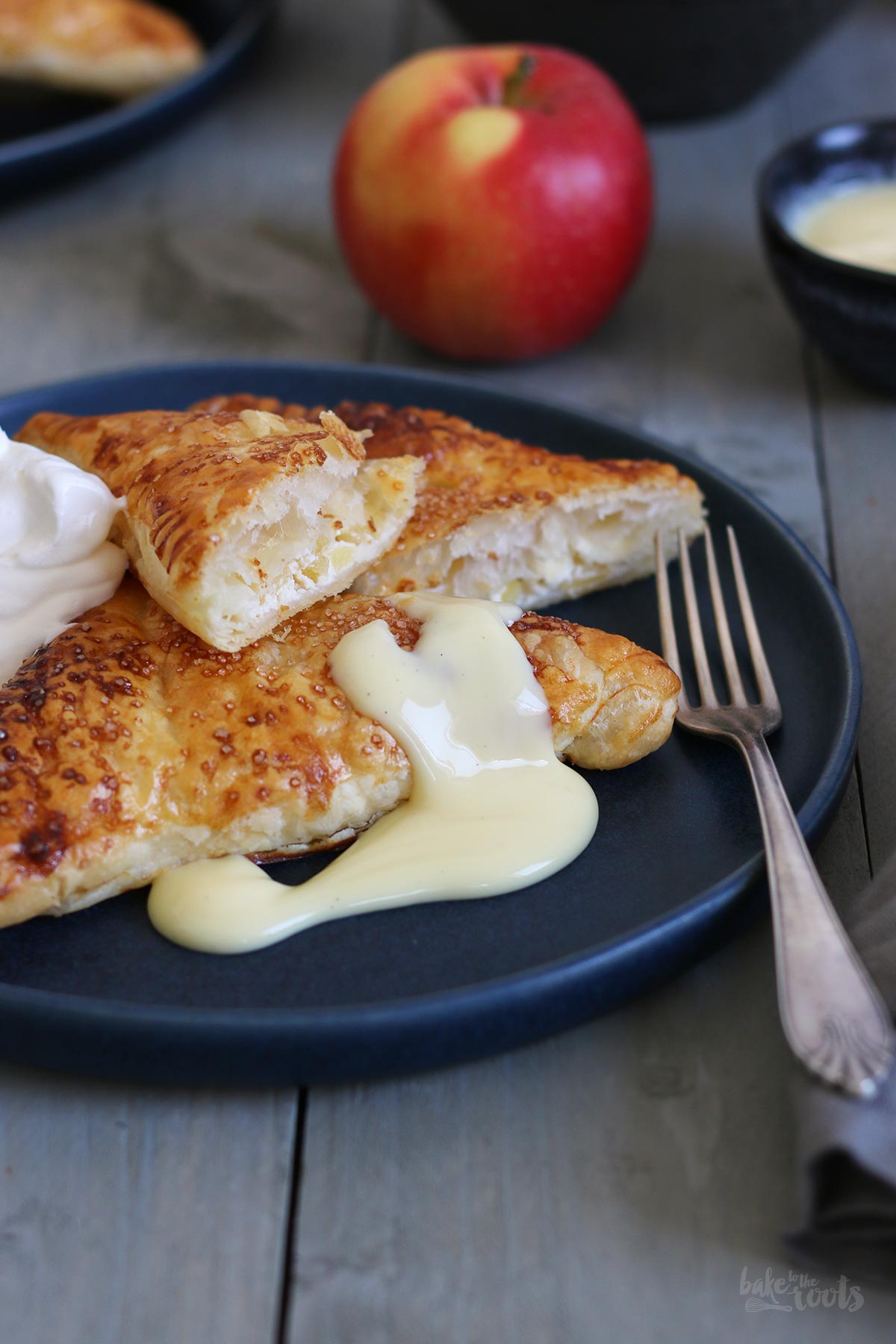 Easy Apple Cheesecake Turnovers | Bake to the roots