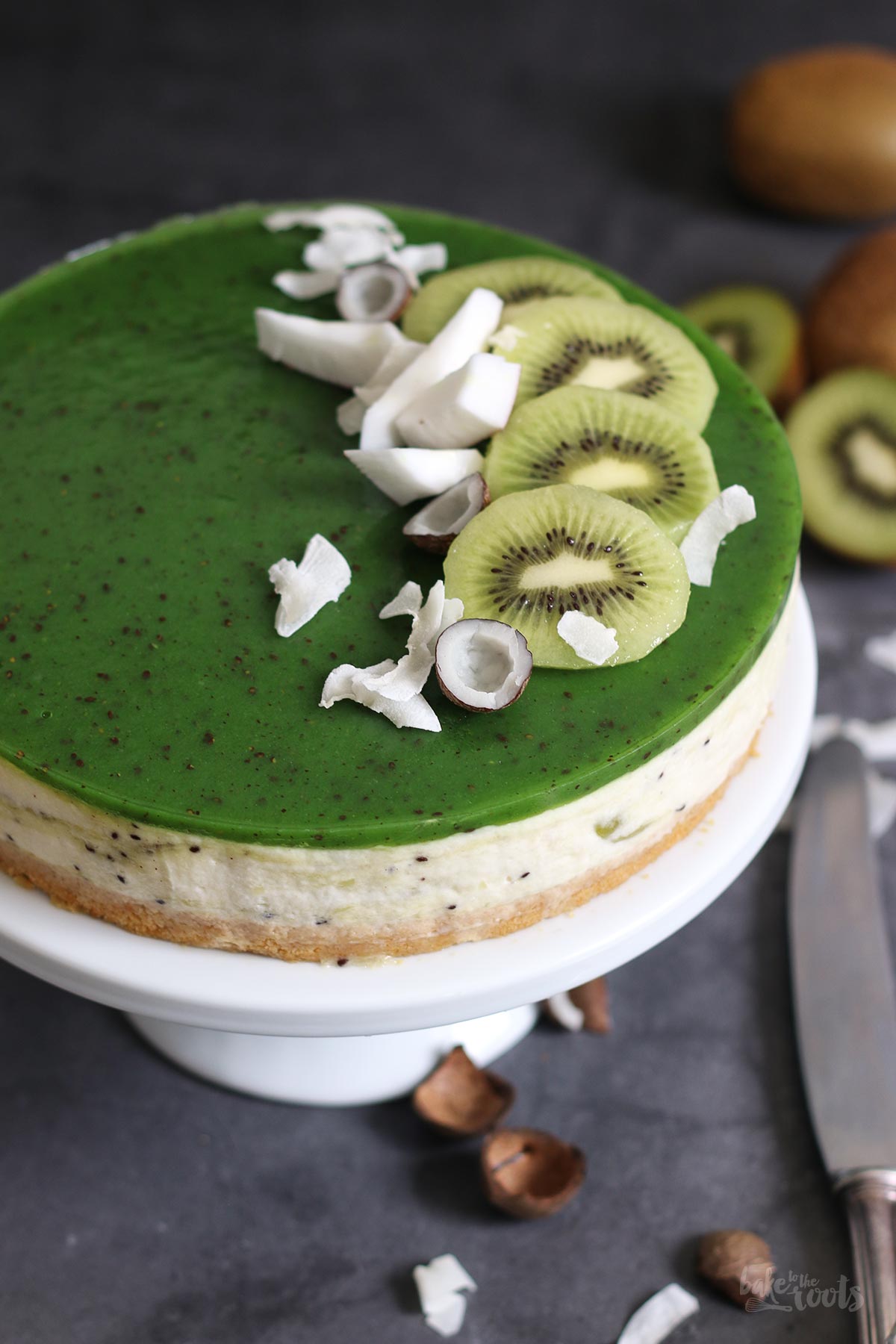 (Veganer) Kiwi Kokosnuss No-Bake Cheesecake | Bake to the roots