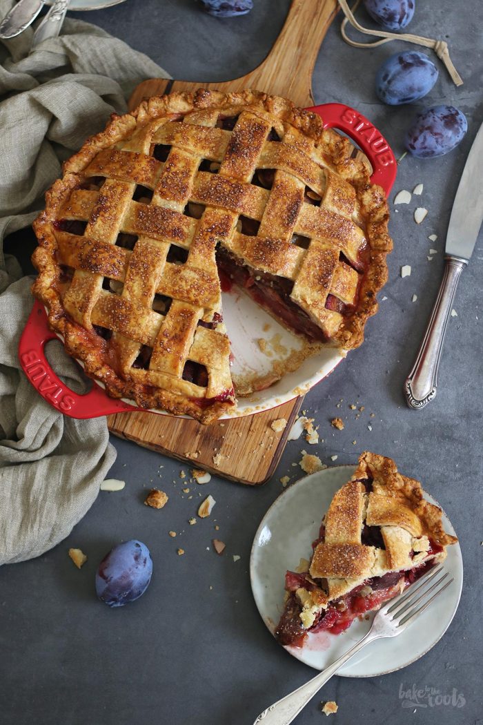 Einfacher Zwetschgen Pie | Bake to the roots