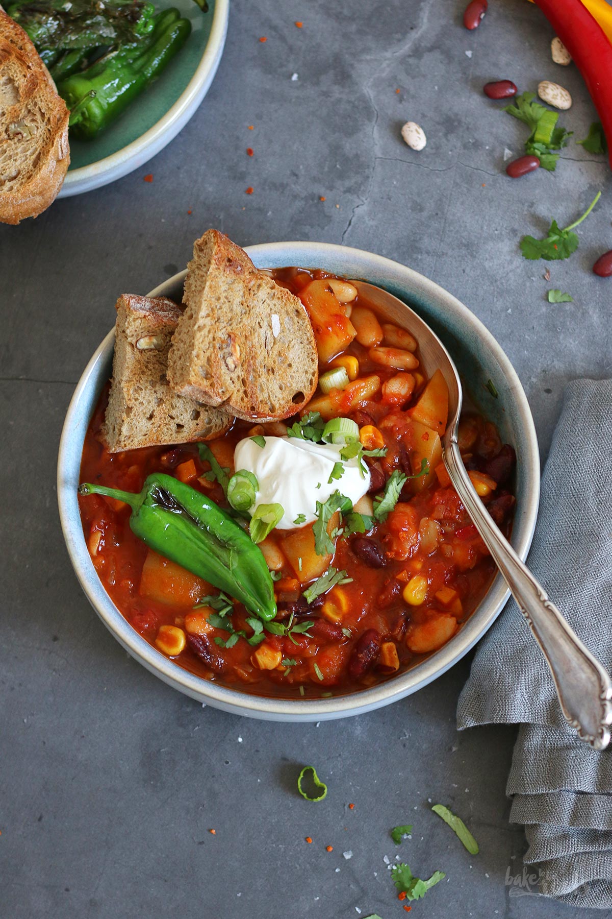 Vegan Chili Sin Carne | Bake to the roots