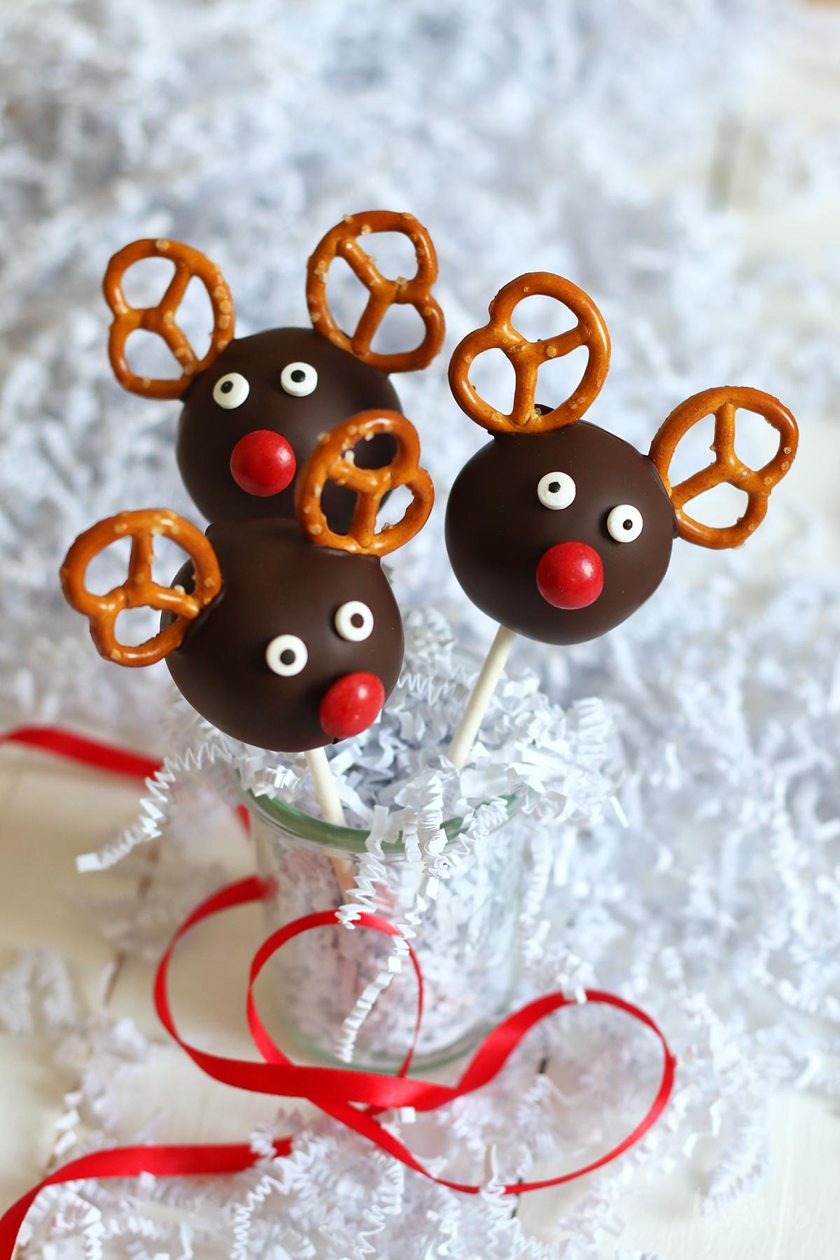 Brownie Reindeer Cake Pops | Bake to the roots