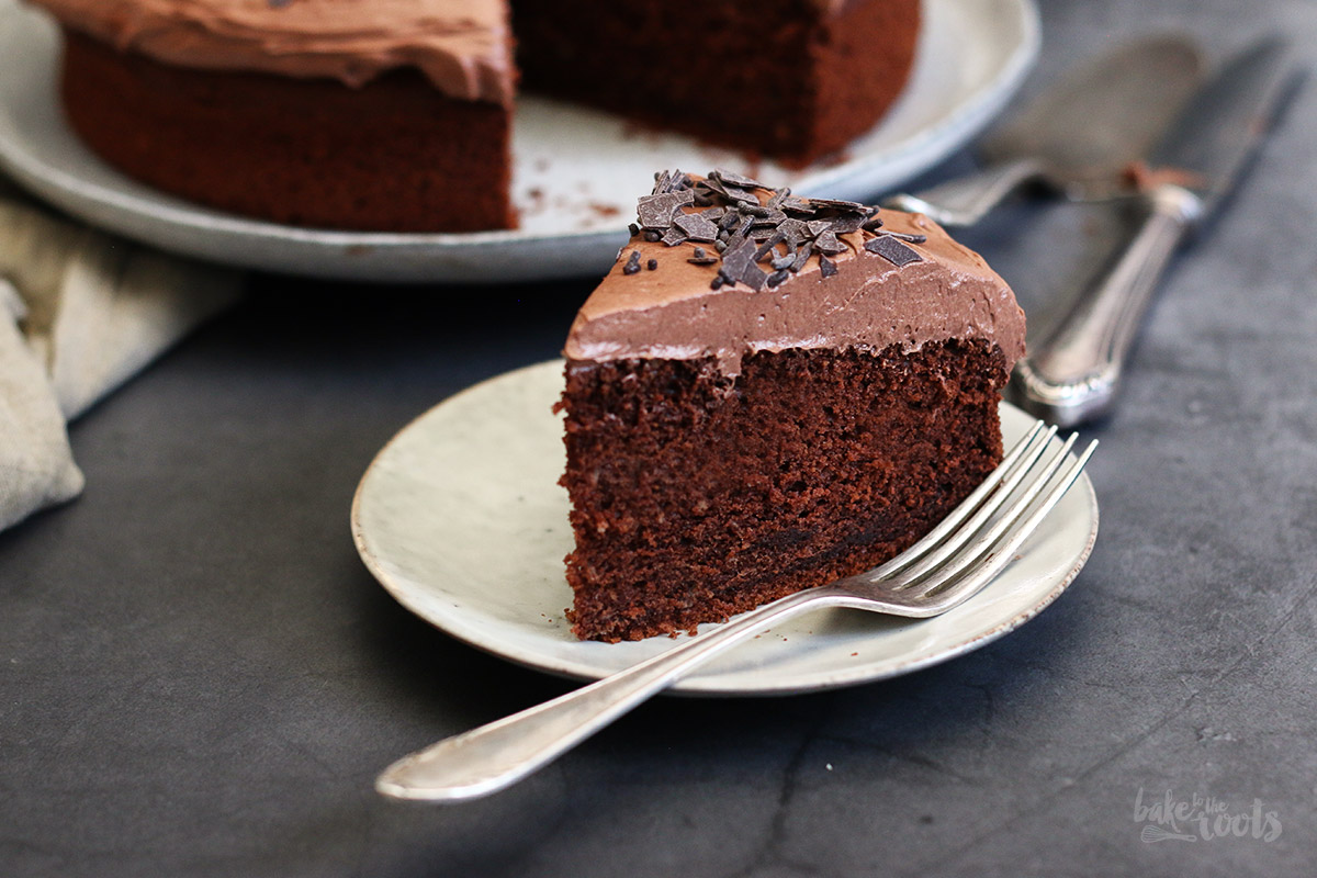 Hot Chocolate Milk Cake | Bake to the roots
