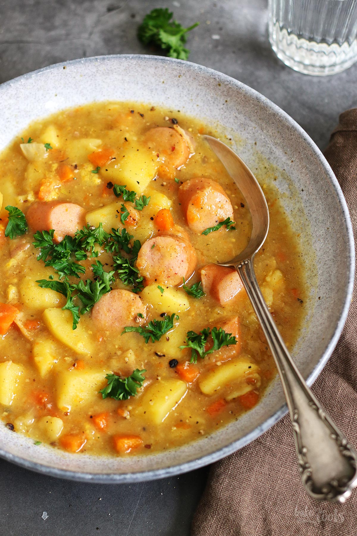 Einfache Kartoffelsuppe mit Wienern | Bake to the roots