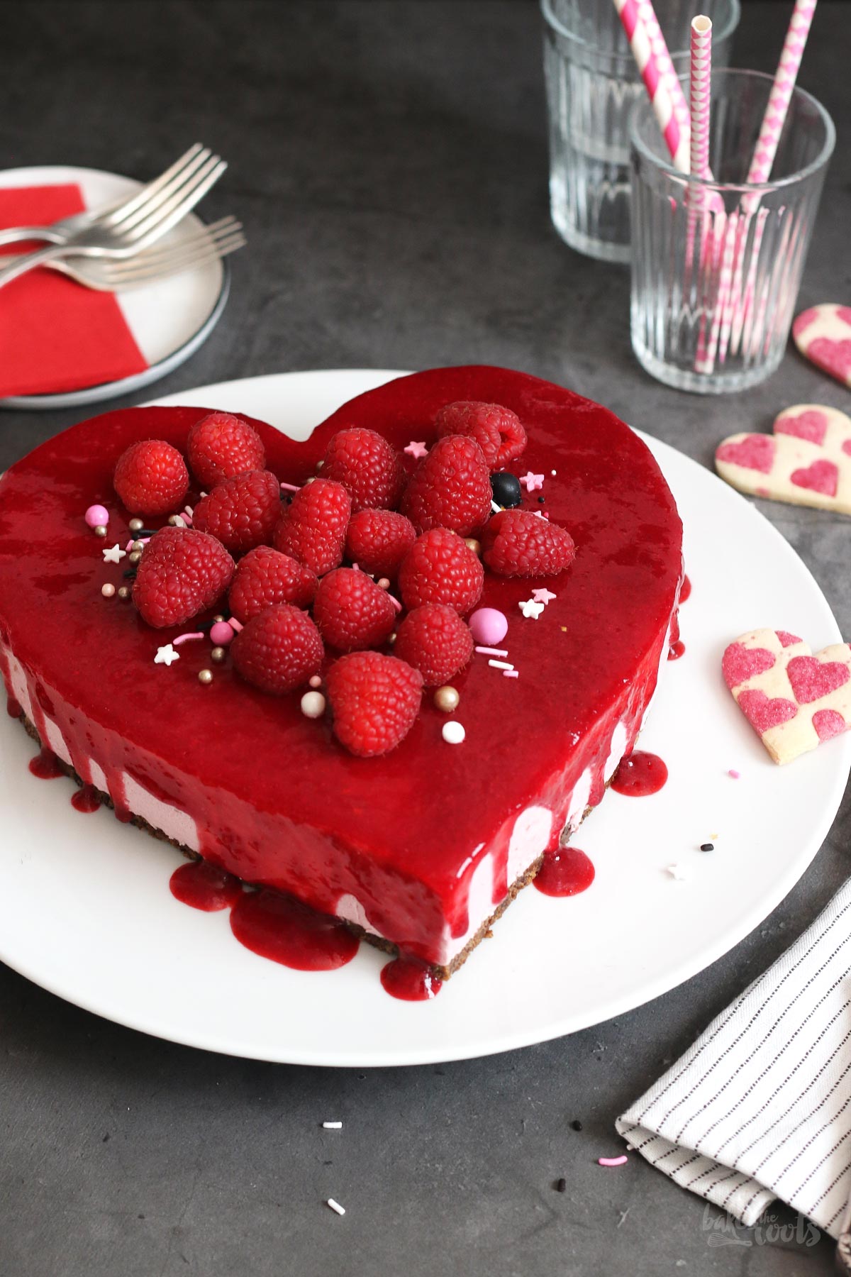 No Bake Raspberry Cheesecake Heart | Bake to the roots