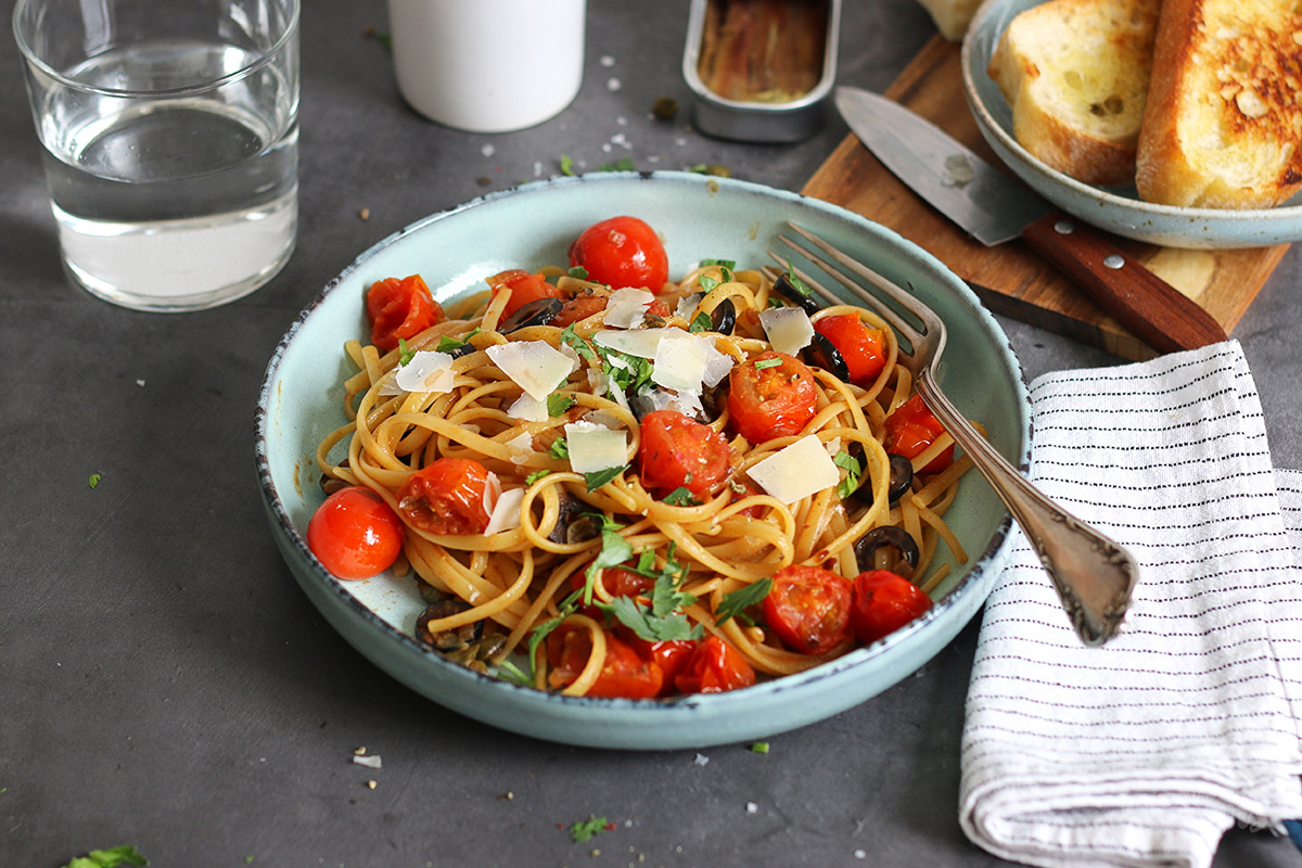 Pasta Bavette Puttanesca | Bake to the roots