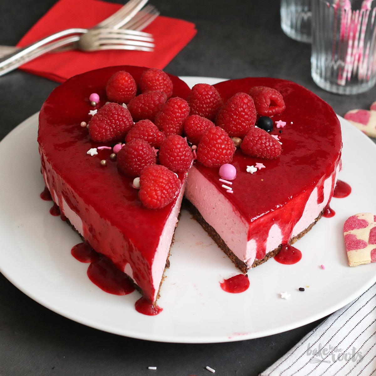 No-Bake Raspberry Cheesecake Heart | Bake to the roots