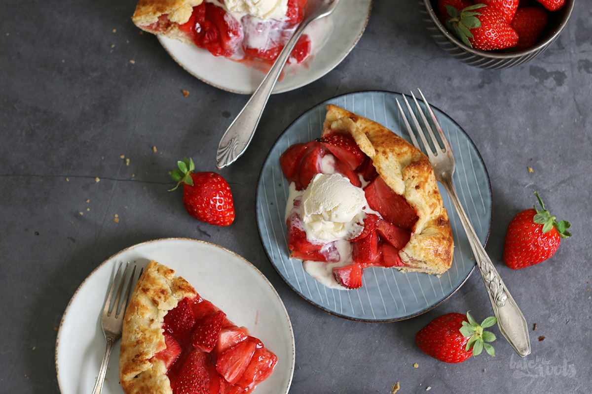 Easy Strawberry Galette | Bake to the roots