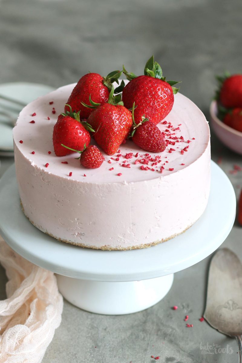 No-Bake Strawberry Mousse Cheesecake | Bake to the roots