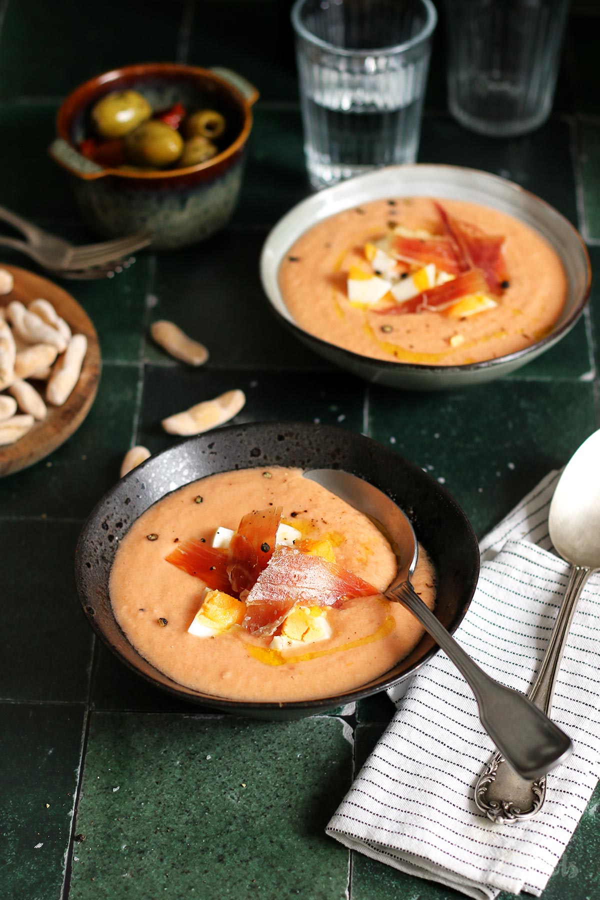 Salmorejo Cordobés – Spanish Tomato & Bread Soup | Bake to the roots