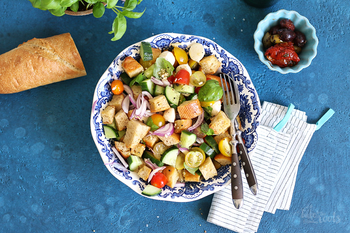 Italienischer Brotsalat Panzanella | Bake to the roots