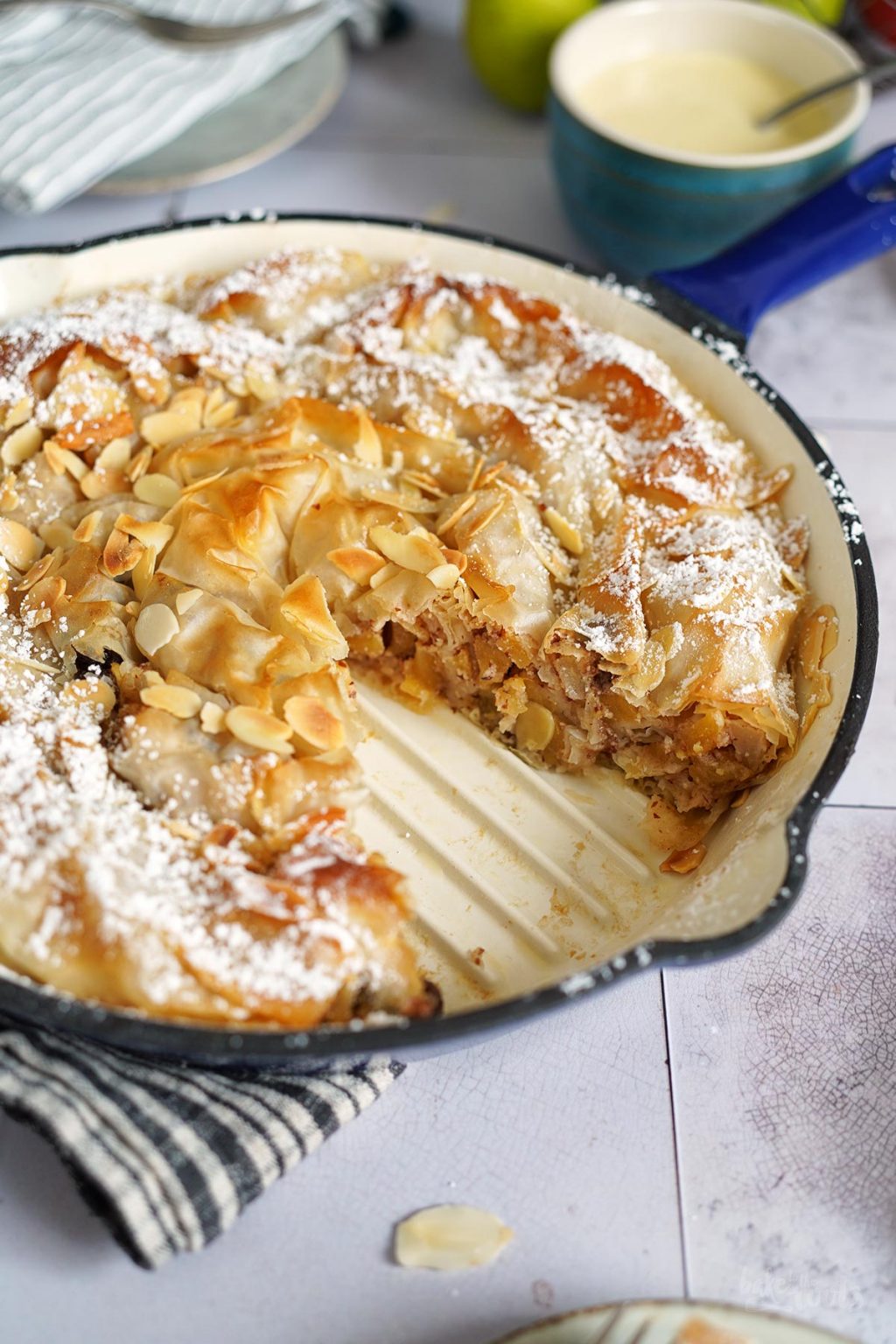 Apfel &amp; Birnen Strudelschnecke mit Filoteig | BTTR