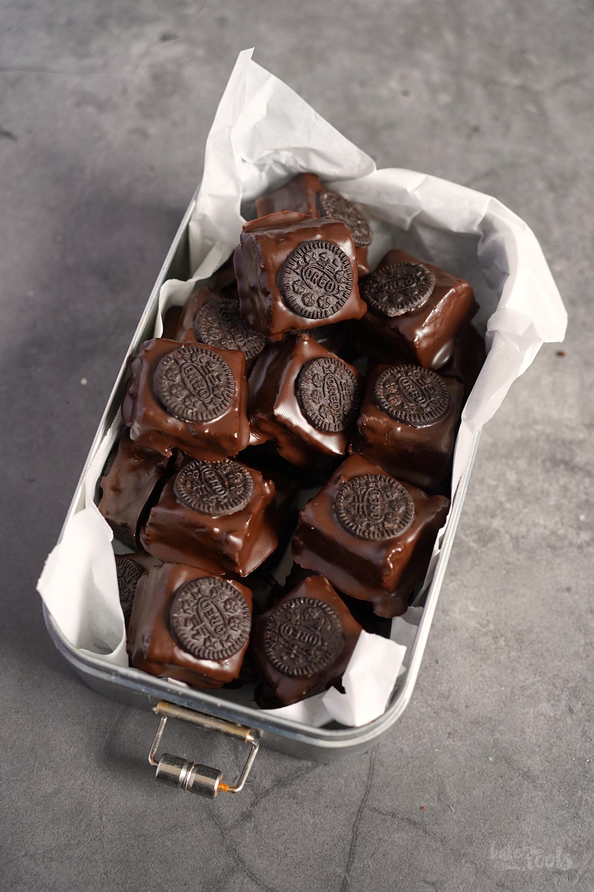 Oreo Brownie Pralinen | Bake to the roots