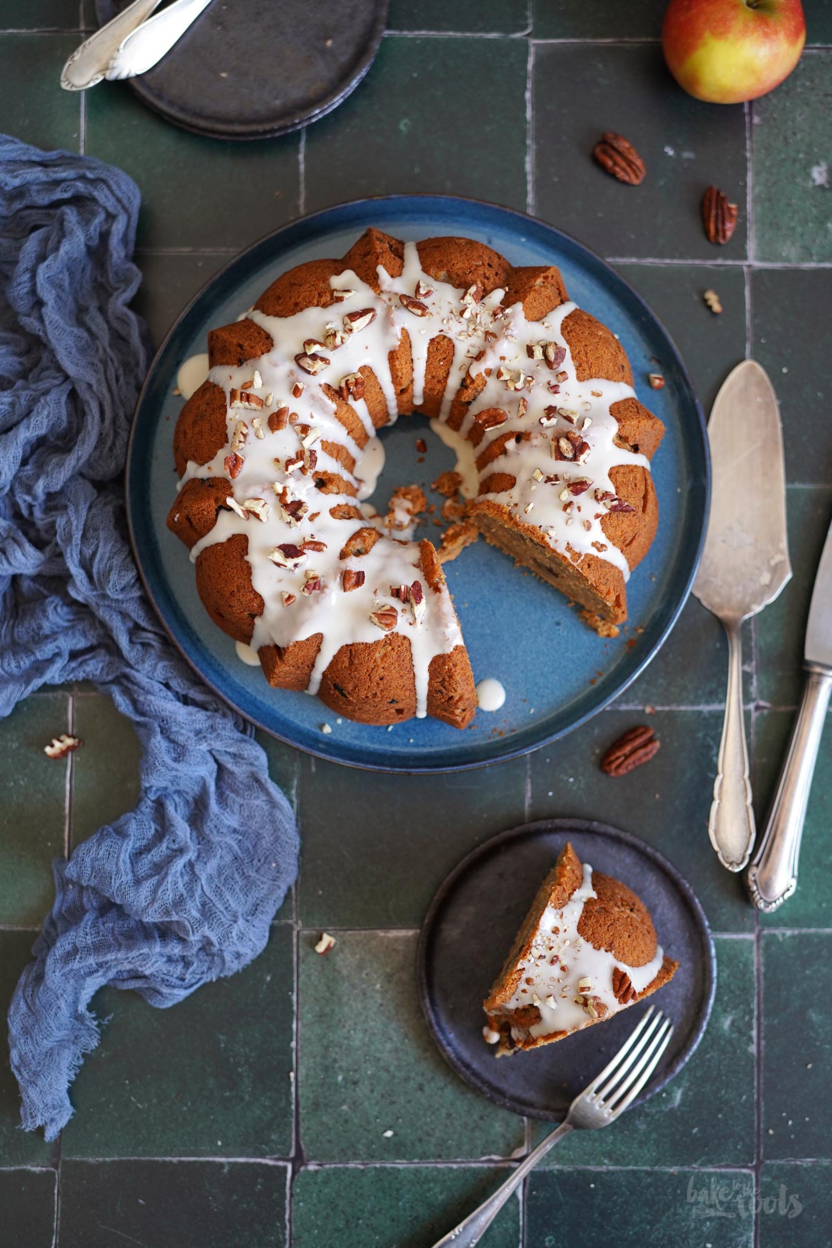 Spiced Apple Bundt Cake | Bake to the roots