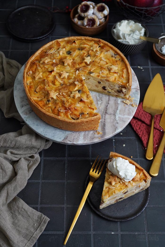 Bratapfel Kuchen (mit Schmand) | Bake to the roots