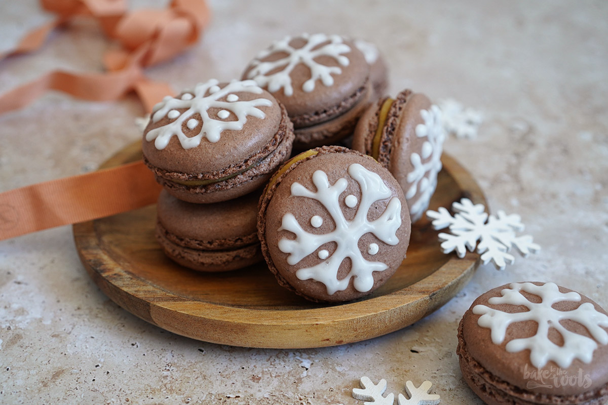 Schokolade Macarons mit Haselnuss Praliné Creme | Bake to the roots