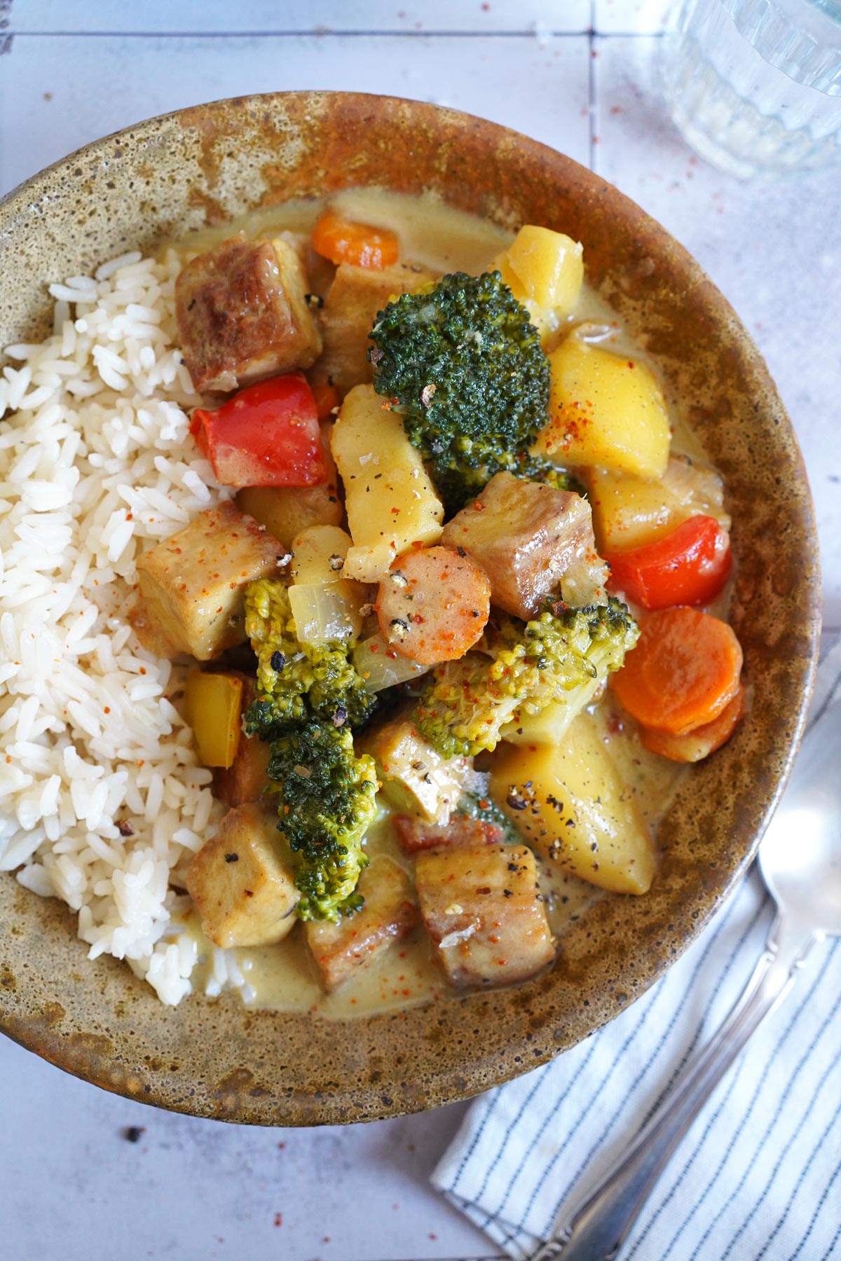 Easy Yellow Curry with Tofu (vegan) | Bake to the roots