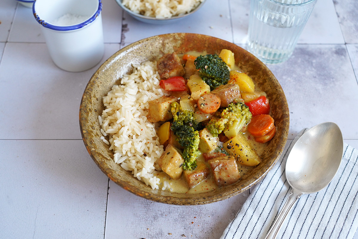 Einfaches Gelbes Curry mit Tofu (vegan) Bake to the roots Bake to