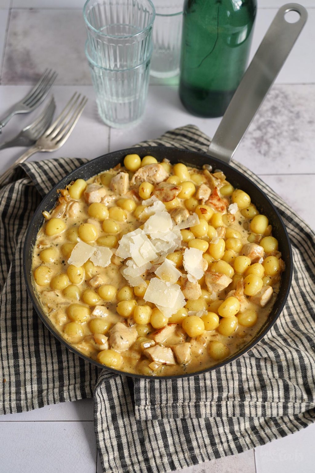 Quick & Easy Gnocchi Chicken Alfredo Bake to the roots