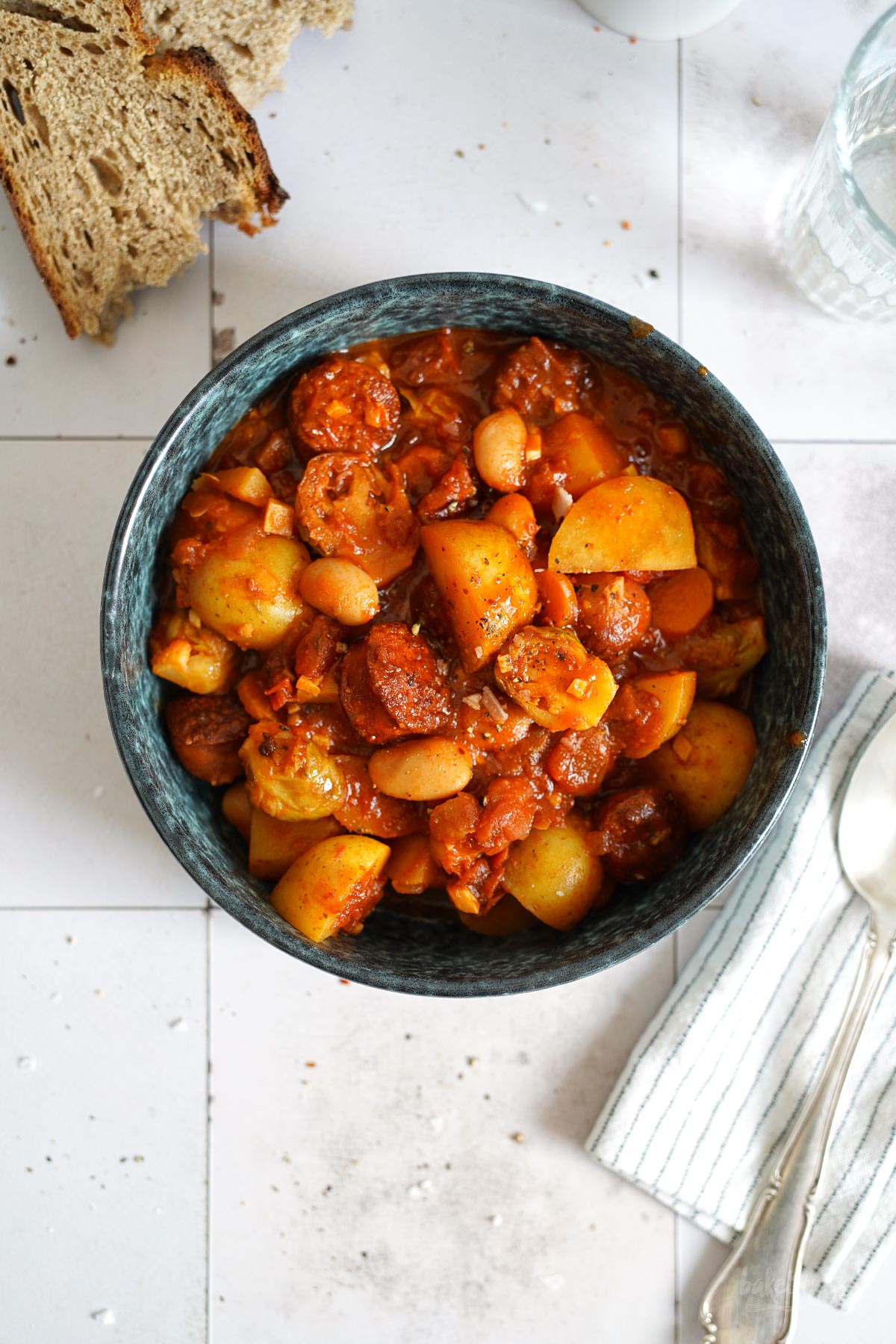 Eintopf mit Kartoffeln, Bohnen, Rosenkohl &amp; Chorizo | BTTR