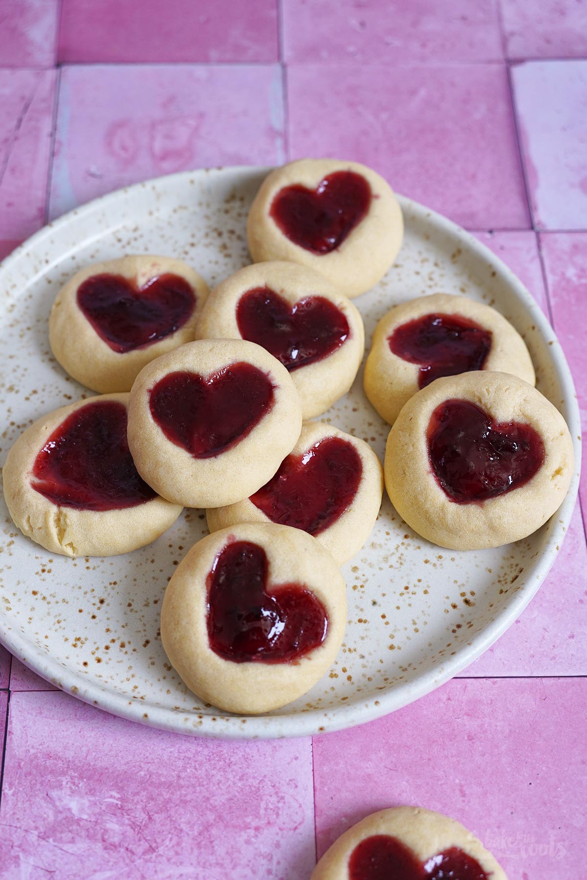 Herz Cookies mit Marmelade | Bake to the roots