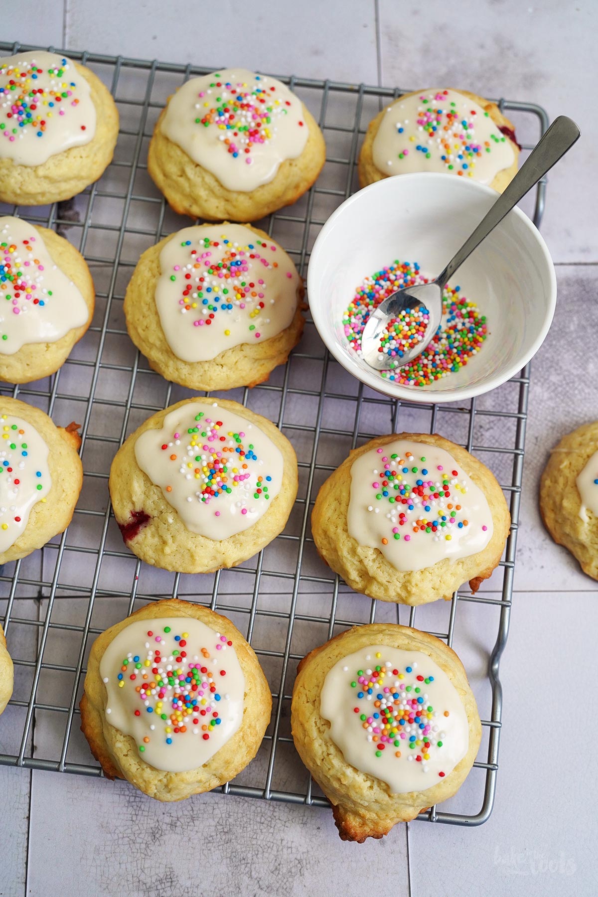 Sour Cream Raspberry Funfetti Cookies | Bake to the roots