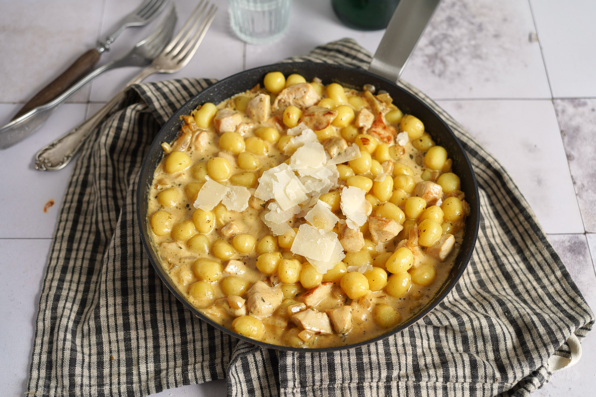 Quick & Easy Gnocchi Chicken Alfredo Bake to the roots Bake to the