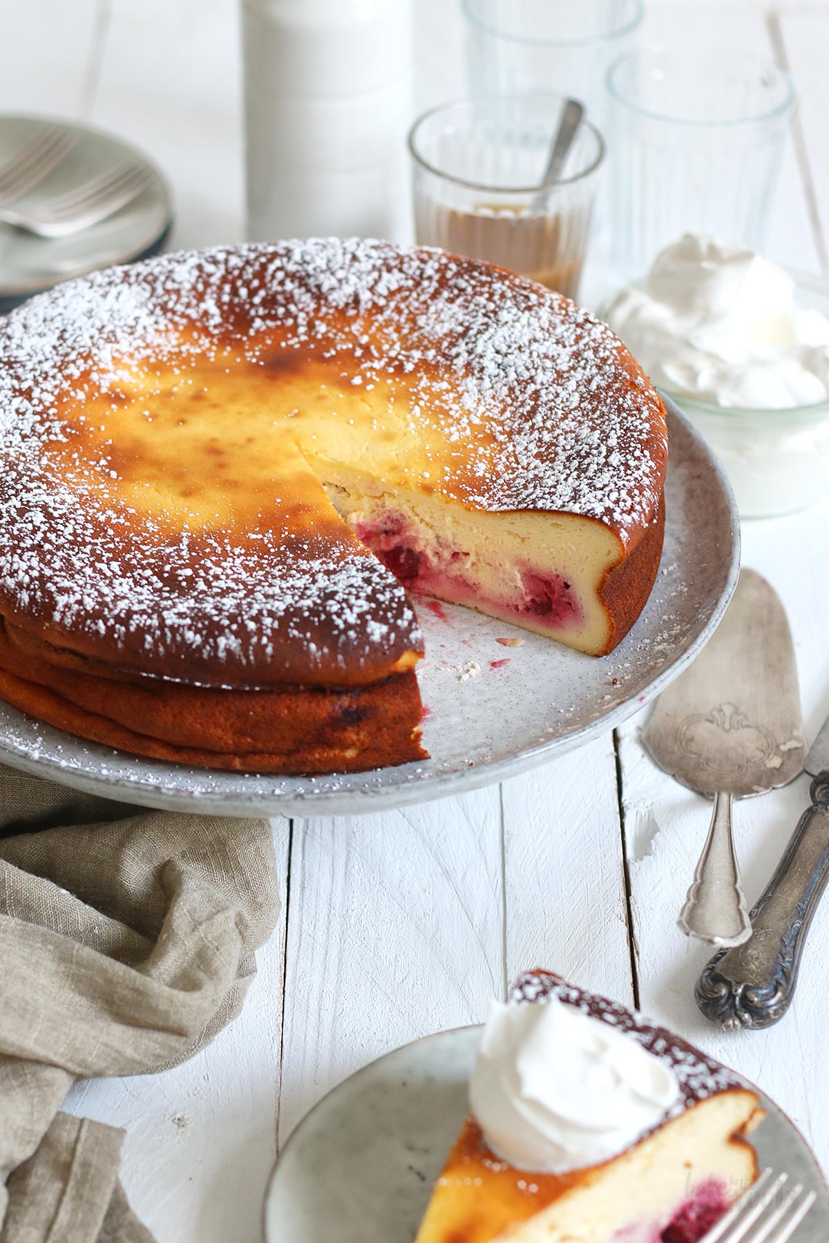 Einfacher Quark Kuchen mit Kirschen | Bake to the roots