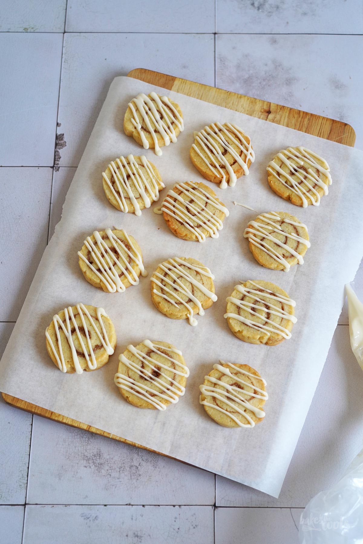 Cinnamon Roll Cookies | Bake to the roots
