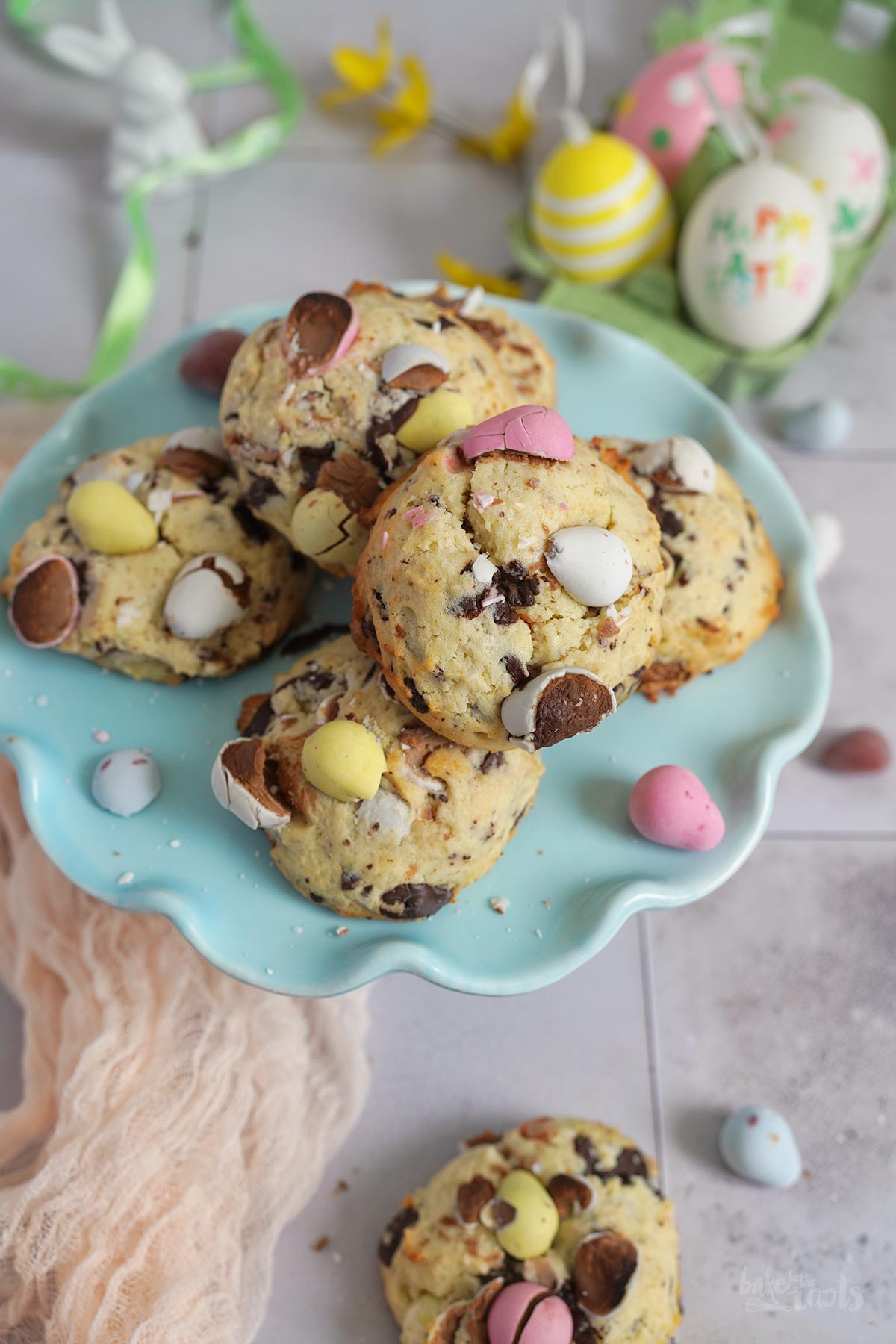 Chunky Easter Egg Chocolate Chip Cookies | Bake to the roots