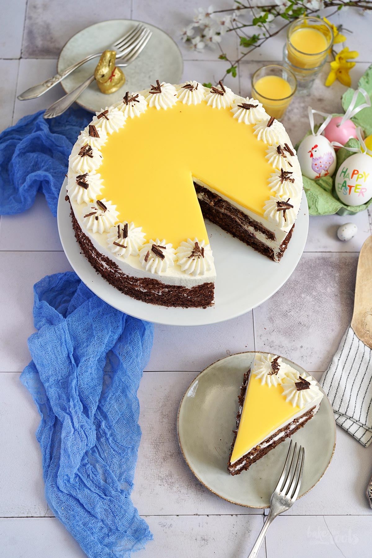 Haselnuss Eierlikör Torte für Ostern | Bake to the roots