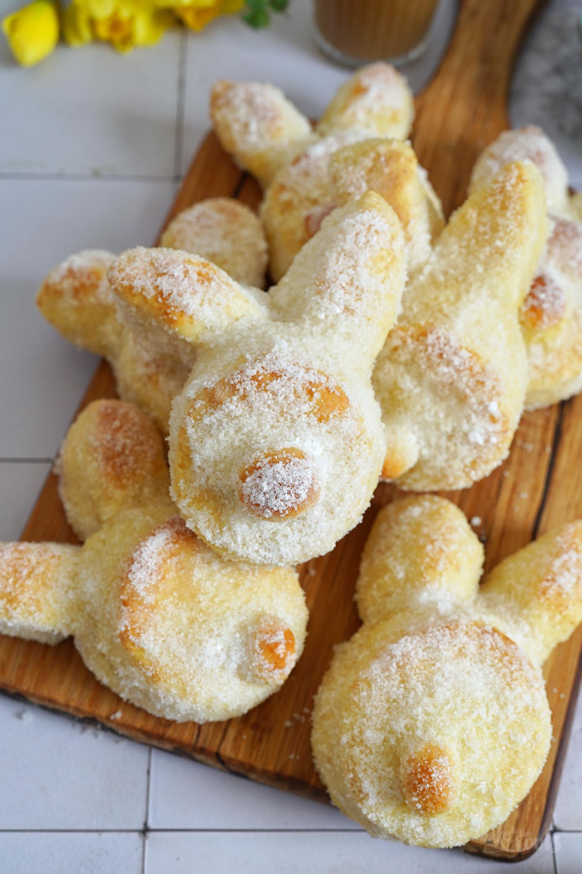 Fluffy Easter Bunnies (with Quark-Oil-Dough) | Bake to the roots
