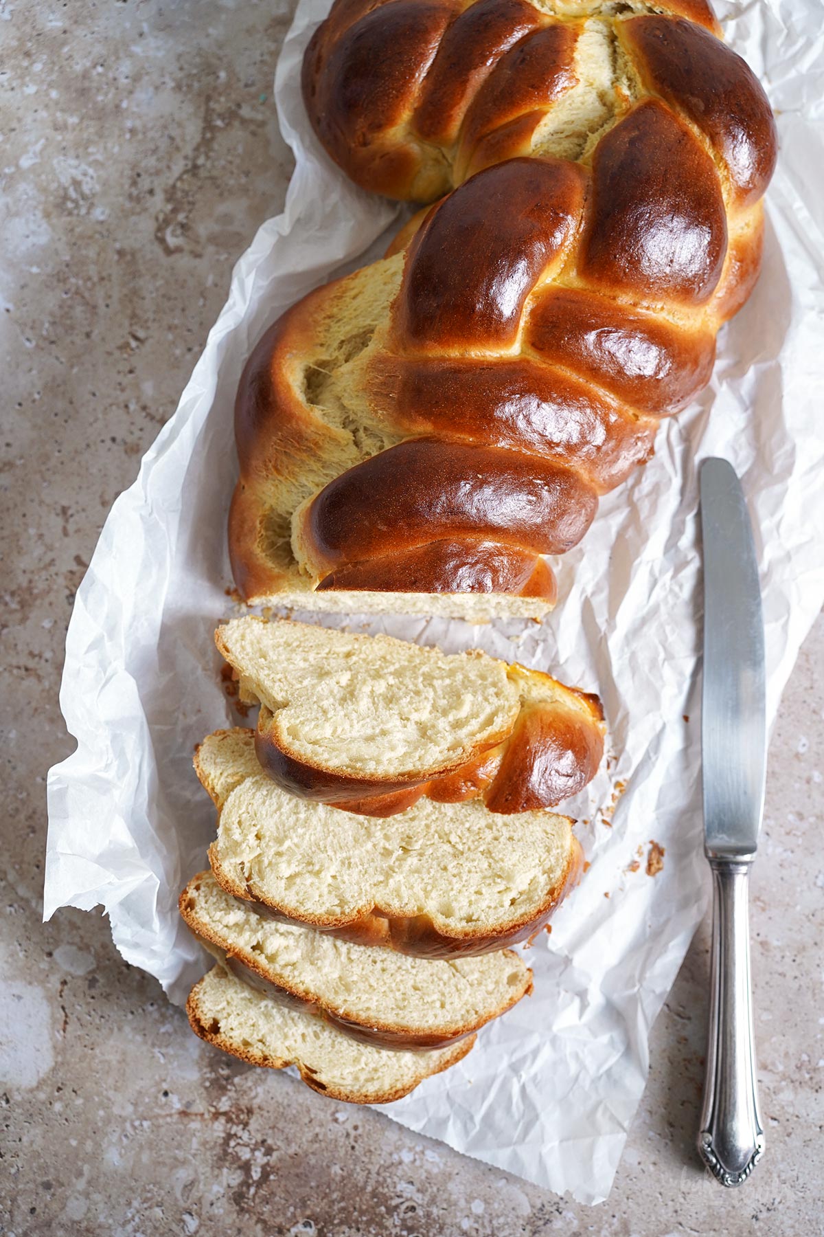 Einfacher Dinkel Hefezopf | Bake to the roots