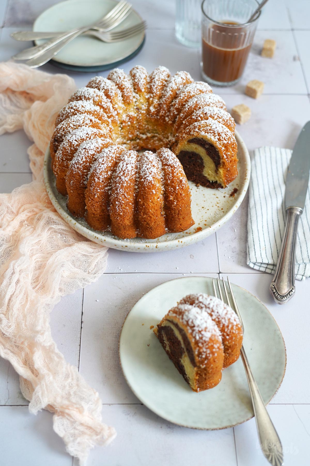 Einfacher Marmorkuchen Gugelhupf | Bake to the roots