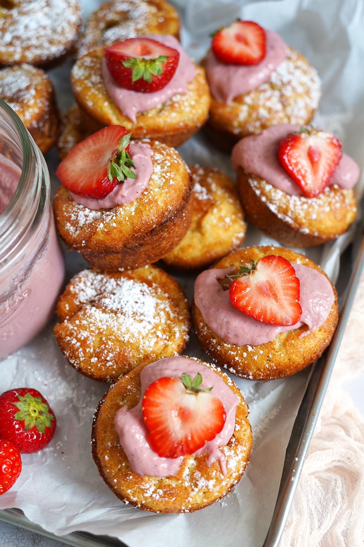 Popovers mit Rhabarber Curd & Erdbeeren | Bake to the roots