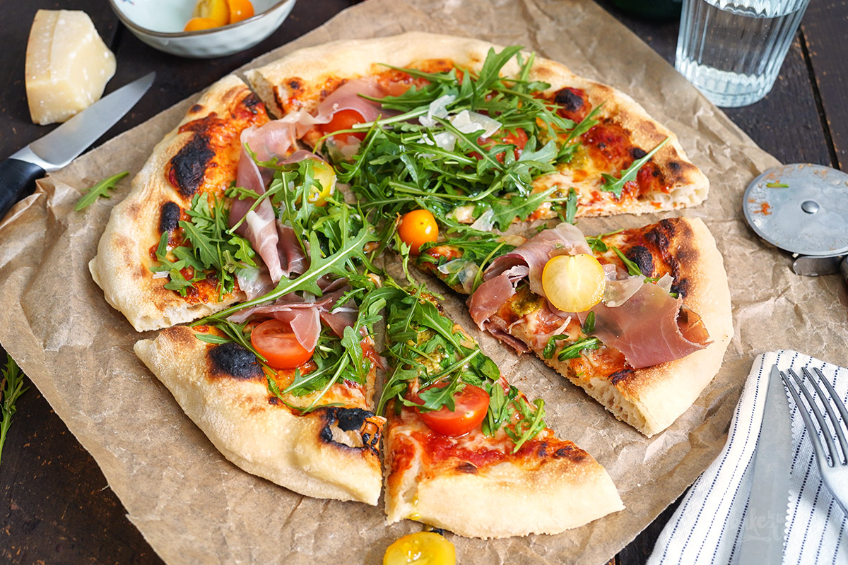 Einfacher »Overnight« (Dinkel) Pizzateig | Bake to the roots