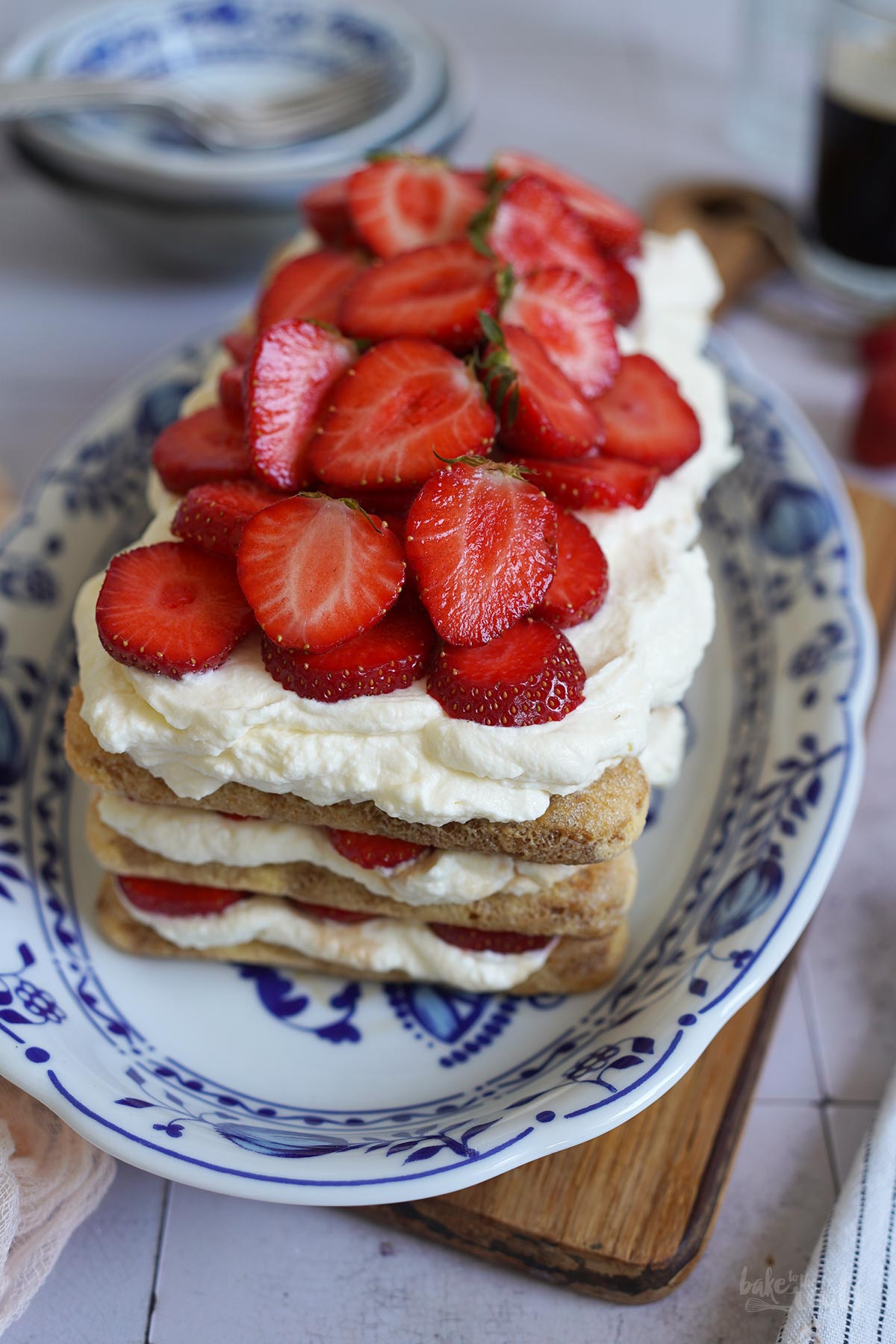 Einfaches Erdbeeren Tiramisu | Bake to the roots