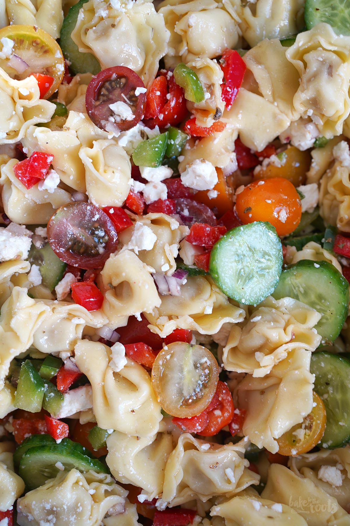 Mediterraner Tortellini Pasta Salat | Bake to the roots