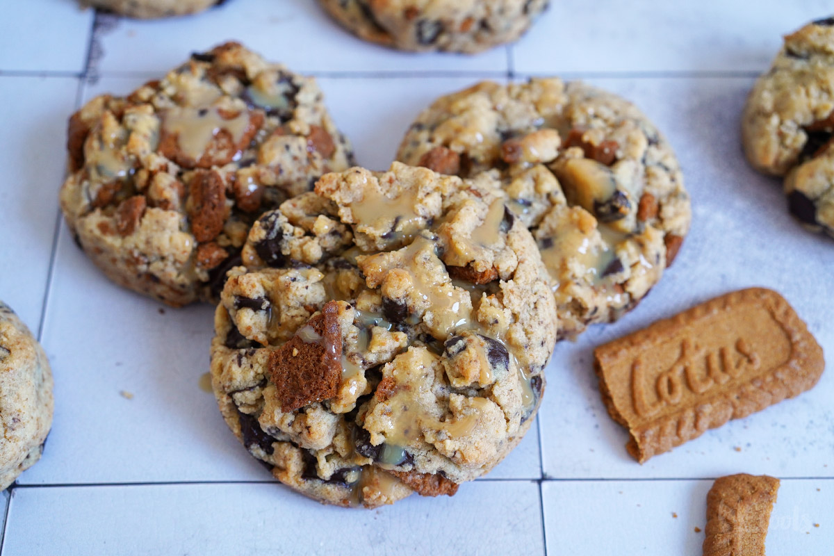 Haselnuss Biscoff Chocolate Chip Cookies | Bake to the roots