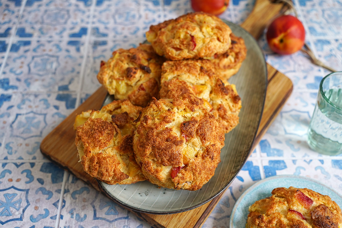 Nektarinen & Orangen Scones | Bake to the roots