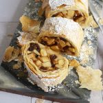 Einfacher Apfelstrudel (mit Filoteig) | Bake to the roots