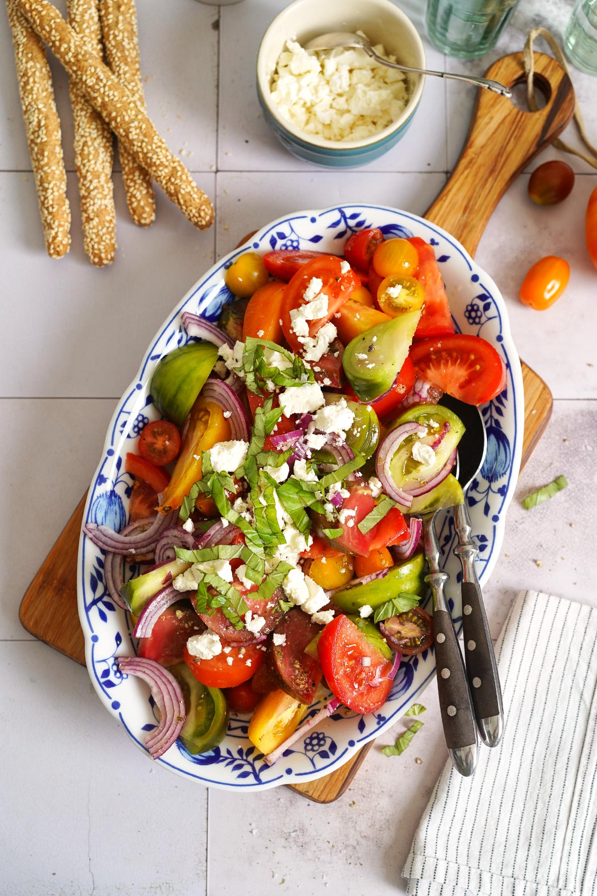 Bunter Tomatensalat (mit Feta) | Bake to the roots