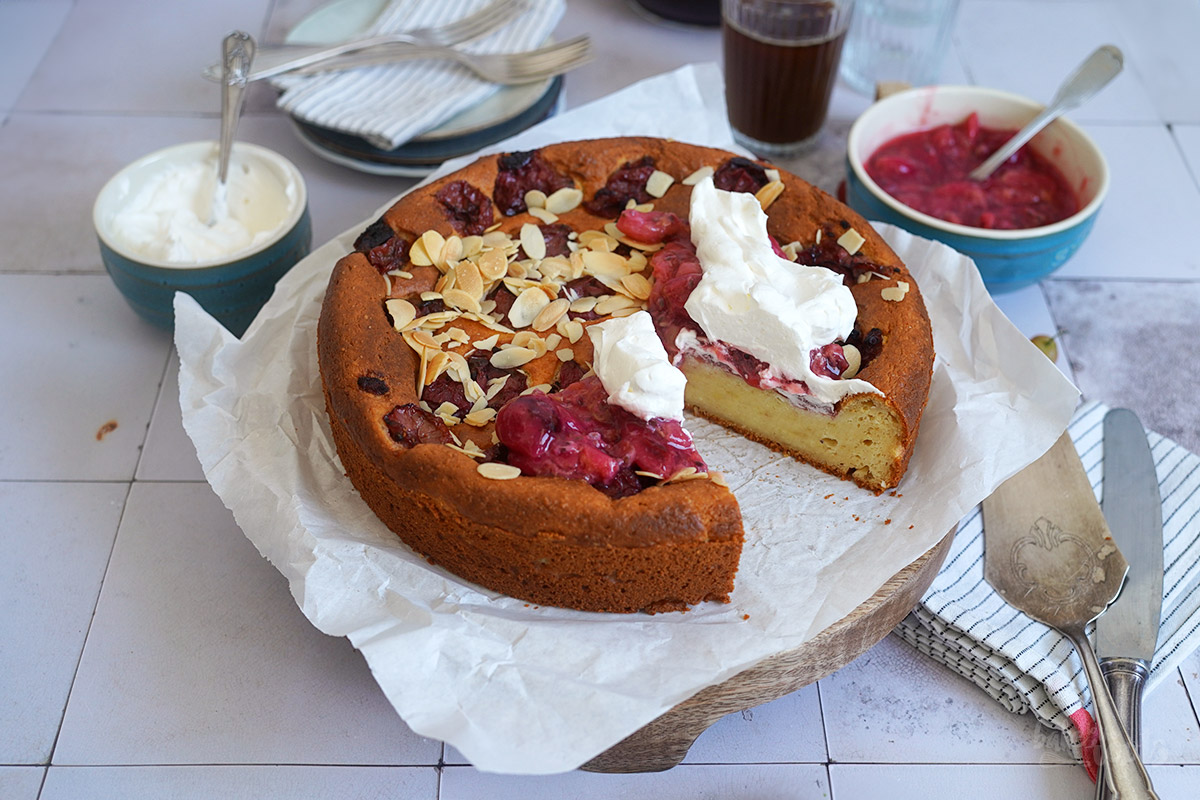 Ricotta Kuchen mit gerösteten Stachelbeeren | Bake to the roots