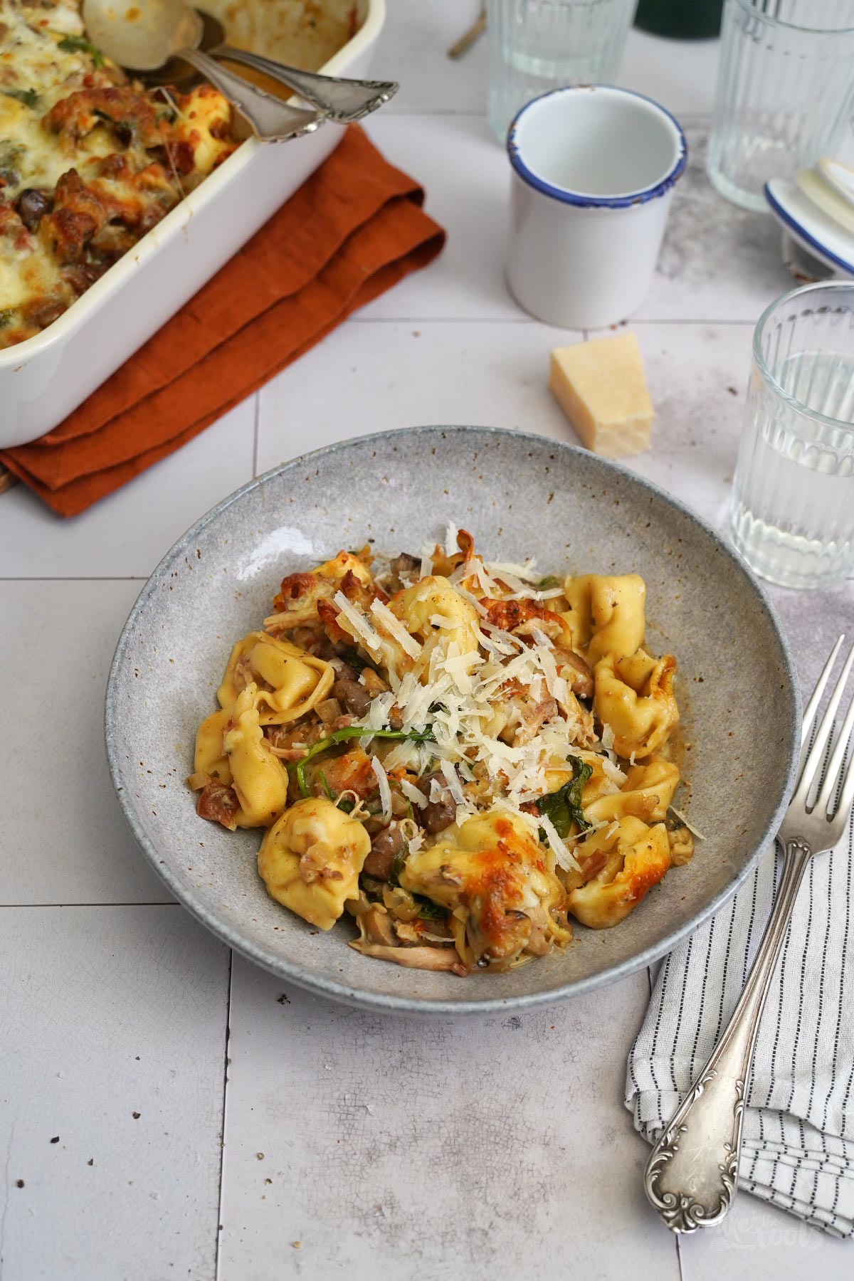 Tortellini Auflauf (mit Hühnchen &amp; Spinat) | Bake to the roots | Bake ...