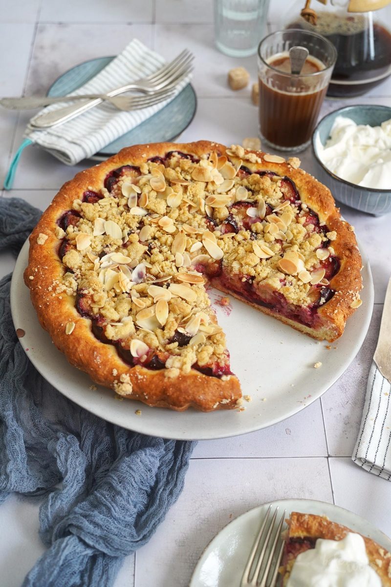 Zwetschgendatschi mit Butterstreuseln | Bake to the roots